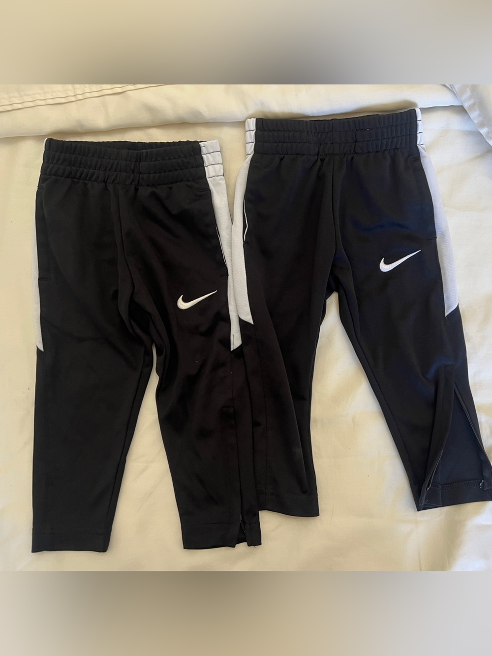 2T Nike Black and White Kids' Jogger Sweatpants